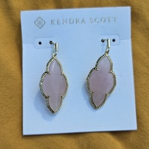 Kendra Scott Earrings NWT Never Worn